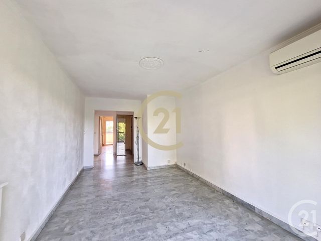 Appartement F3 à louer - 3 pièces - 59.37 m2 - CANNES LA BOCCA - 06 - PROVENCE-ALPES-COTE-D-AZUR - Century 21 Immobilier Conseil