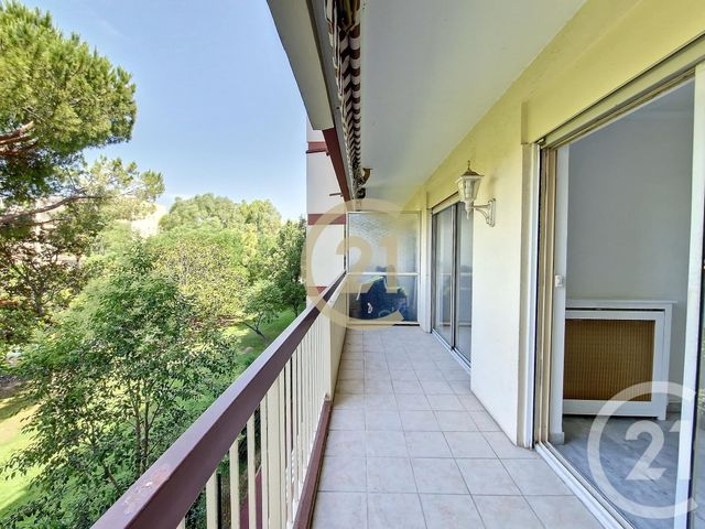 Appartement F3 à louer - 3 pièces - 59.37 m2 - CANNES LA BOCCA - 06 - PROVENCE-ALPES-COTE-D-AZUR - Century 21 Immobilier Conseil