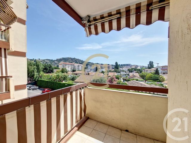 Appartement F3 à louer - 3 pièces - 59.37 m2 - CANNES LA BOCCA - 06 - PROVENCE-ALPES-COTE-D-AZUR - Century 21 Immobilier Conseil