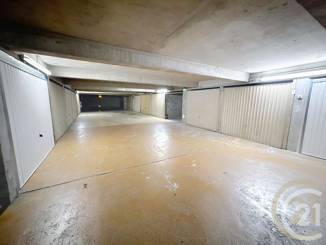 Afficher la photo en grand parking à vendre - 13.16 m2 - LE CANNET - 06 - PROVENCE-ALPES-COTE-D-AZUR - Century 21 Immobilier Conseil