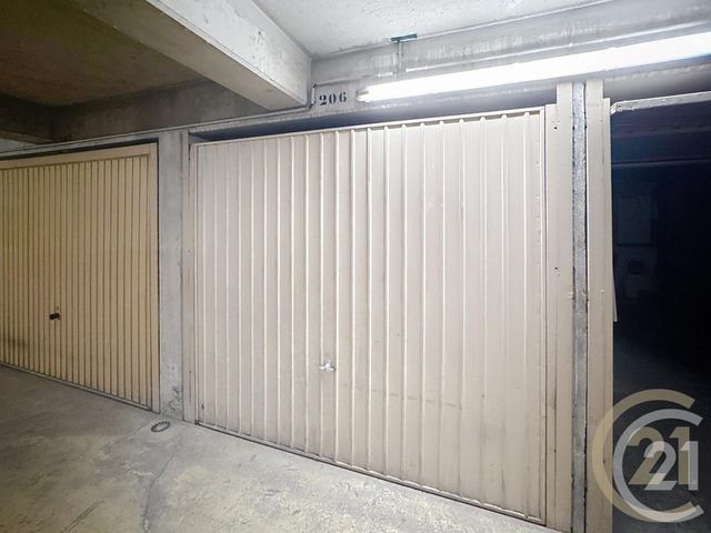Afficher la photo en grand parking à vendre - 13.16 m2 - LE CANNET - 06 - PROVENCE-ALPES-COTE-D-AZUR - Century 21 Immobilier Conseil