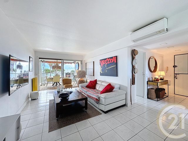 Afficher la photo en grand Appartement F2 à vendre - 2 pièces - 51.0 m2 - CANNES LA BOCCA - 06 - PROVENCE-ALPES-COTE-D-AZUR - Century 21 Immobilier Conseil