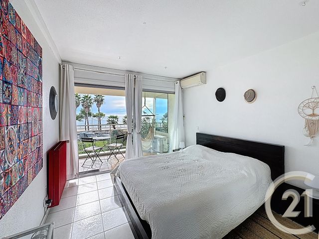 Afficher la photo en grand Appartement F2 à vendre - 2 pièces - 51.0 m2 - CANNES LA BOCCA - 06 - PROVENCE-ALPES-COTE-D-AZUR - Century 21 Immobilier Conseil