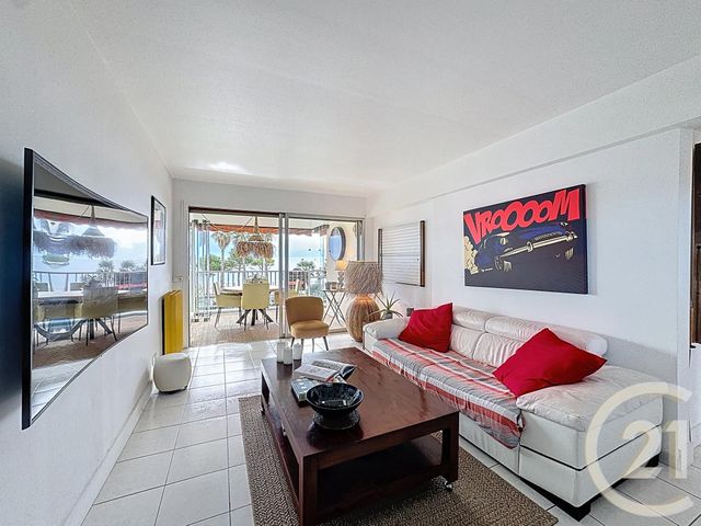 Afficher la photo en grand Appartement F2 à vendre - 2 pièces - 51.0 m2 - CANNES LA BOCCA - 06 - PROVENCE-ALPES-COTE-D-AZUR - Century 21 Immobilier Conseil