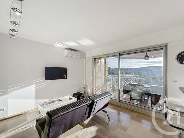 Afficher la photo en grand Appartement T2 à louer - 2 pièces - 32.81 m2 - CANNES LA BOCCA - 06 - PROVENCE-ALPES-COTE-D-AZUR - Century 21 Immobilier Conseil