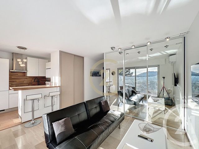 Afficher la photo en grand Appartement T2 à louer - 2 pièces - 32.81 m2 - CANNES LA BOCCA - 06 - PROVENCE-ALPES-COTE-D-AZUR - Century 21 Immobilier Conseil