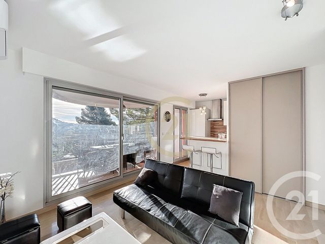 Afficher la photo en grand Appartement T2 à louer - 2 pièces - 32.81 m2 - CANNES LA BOCCA - 06 - PROVENCE-ALPES-COTE-D-AZUR - Century 21 Immobilier Conseil