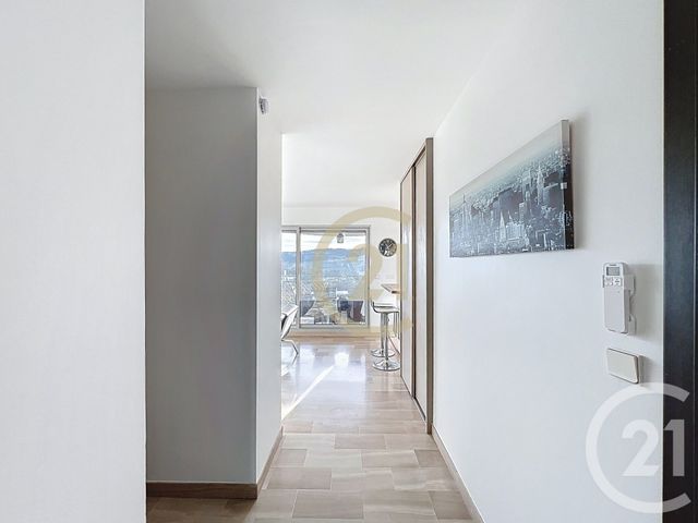 Afficher la photo en grand Appartement T2 à louer - 2 pièces - 32.81 m2 - CANNES LA BOCCA - 06 - PROVENCE-ALPES-COTE-D-AZUR - Century 21 Immobilier Conseil