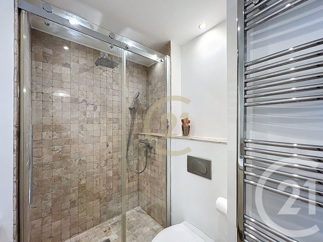 Afficher la photo en grand Appartement T2 à louer - 2 pièces - 32.81 m2 - CANNES LA BOCCA - 06 - PROVENCE-ALPES-COTE-D-AZUR - Century 21 Immobilier Conseil