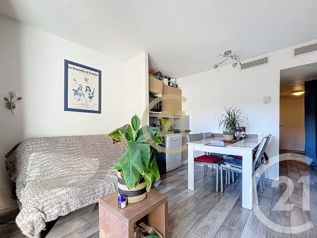 Appartement F2 à vendre - 2 pièces - 25.7 m2 - CANNES LA BOCCA - 06 - PROVENCE-ALPES-COTE-D-AZUR - Century 21 Immobilier Conseil