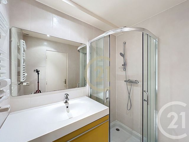 Appartement Studio à louer - 1 pièce - 45.0 m2 - CANNES LA BOCCA - 06 - PROVENCE-ALPES-COTE-D-AZUR - Century 21 Immobilier Conseil