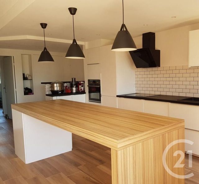 Appartement F4 à vendre - 4 pièces - 106.0 m2 - CANNES LA BOCCA - 06 - PROVENCE-ALPES-COTE-D-AZUR - Century 21 Immobilier Conseil