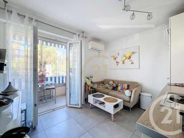 Appartement F2 à vendre - 2 pièces - 30.45 m2 - CANNES - 06 - PROVENCE-ALPES-COTE-D-AZUR - Century 21 Immobilier Conseil