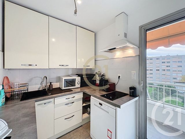 Appartement Studio à louer - 1 pièce - 30.17 m2 - CANNES LA BOCCA - 06 - PROVENCE-ALPES-COTE-D-AZUR - Century 21 Immobilier Conseil