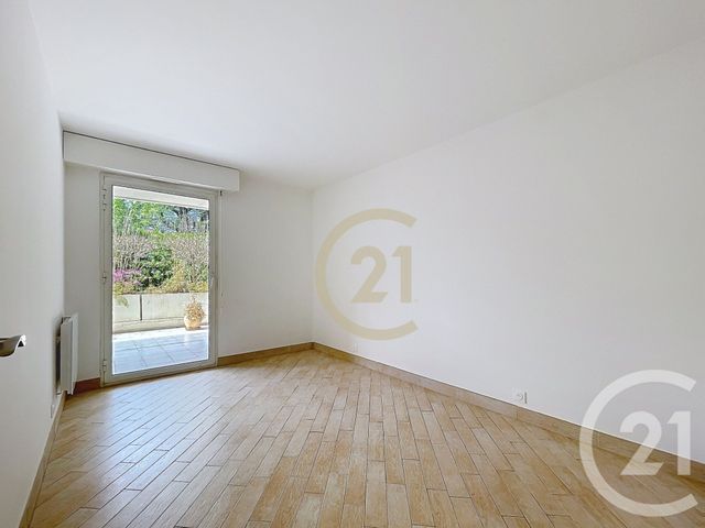 Appartement F3 à vendre - 3 pièces - 66.0 m2 - CANNES LA BOCCA - 06 - PROVENCE-ALPES-COTE-D-AZUR - Century 21 Immobilier Conseil