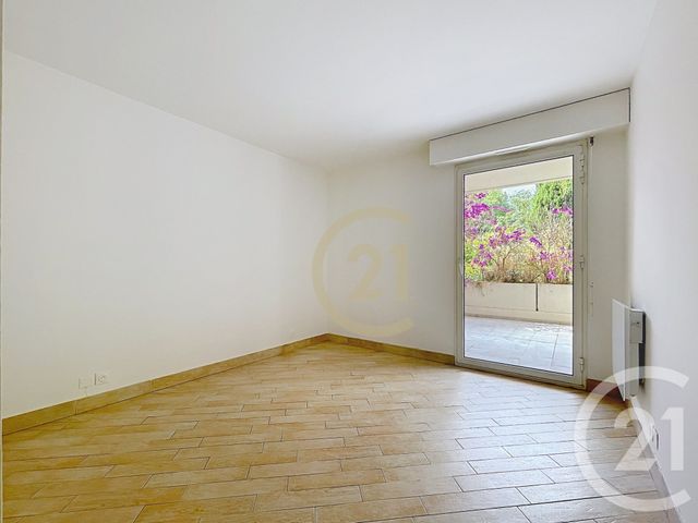 Appartement F3 à vendre - 3 pièces - 66.0 m2 - CANNES LA BOCCA - 06 - PROVENCE-ALPES-COTE-D-AZUR - Century 21 Immobilier Conseil