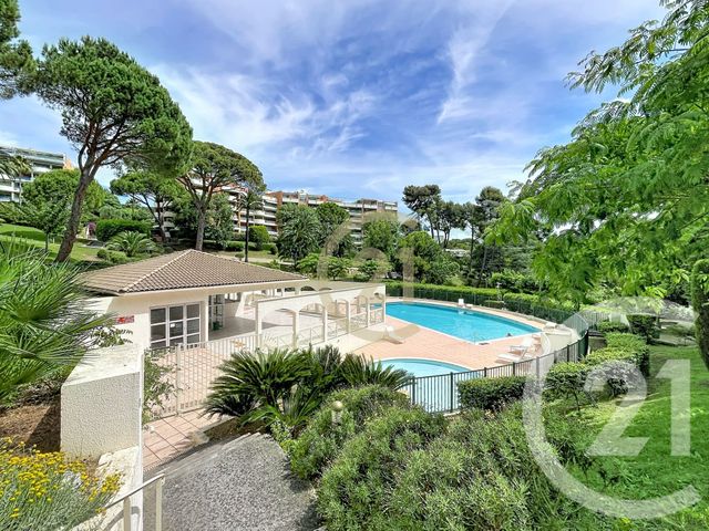 Appartement F3 à vendre - 3 pièces - 66.0 m2 - CANNES LA BOCCA - 06 - PROVENCE-ALPES-COTE-D-AZUR - Century 21 Immobilier Conseil
