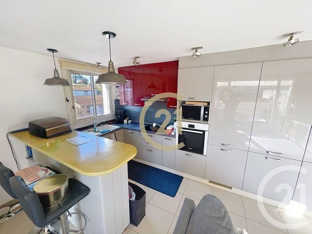 Appartement T3 à vendre - 3 pièces - 55.56 m2 - CANNES LA BOCCA - 06 - PROVENCE-ALPES-COTE-D-AZUR - Century 21 Immobilier Conseil