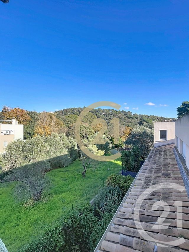 Appartement T3 à vendre - 3 pièces - 55.56 m2 - CANNES LA BOCCA - 06 - PROVENCE-ALPES-COTE-D-AZUR - Century 21 Immobilier Conseil