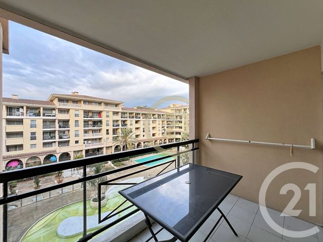 Appartement F2 à louer - 2 pièces - 27.07 m2 - CANNES LA BOCCA - 06 - PROVENCE-ALPES-COTE-D-AZUR - Century 21 Immobilier Conseil