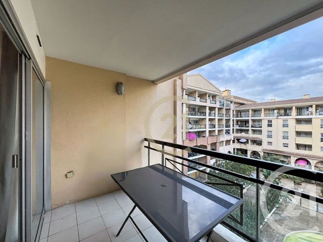 Appartement F2 à louer - 2 pièces - 27.07 m2 - CANNES LA BOCCA - 06 - PROVENCE-ALPES-COTE-D-AZUR - Century 21 Immobilier Conseil