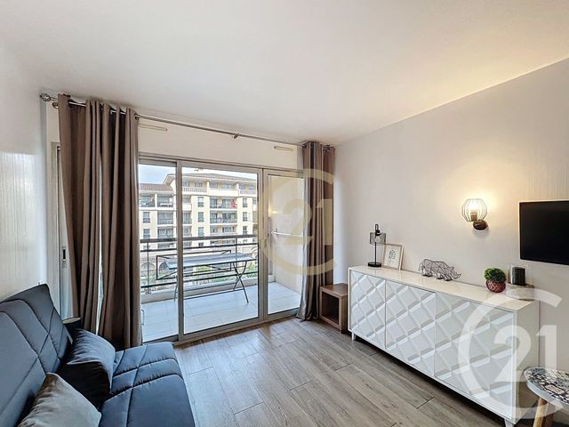 Appartement F2 à louer CANNES LA BOCCA