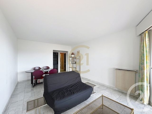 Appartement F2 à louer - 2 pièces - 59.77 m2 - CANNES LA BOCCA - 06 - PROVENCE-ALPES-COTE-D-AZUR - Century 21 Immobilier Conseil