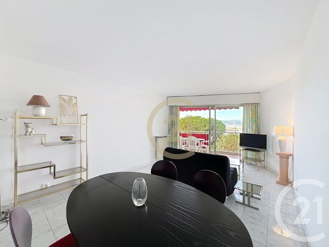 Appartement F2 à louer - 2 pièces - 59.77 m2 - CANNES LA BOCCA - 06 - PROVENCE-ALPES-COTE-D-AZUR - Century 21 Immobilier Conseil