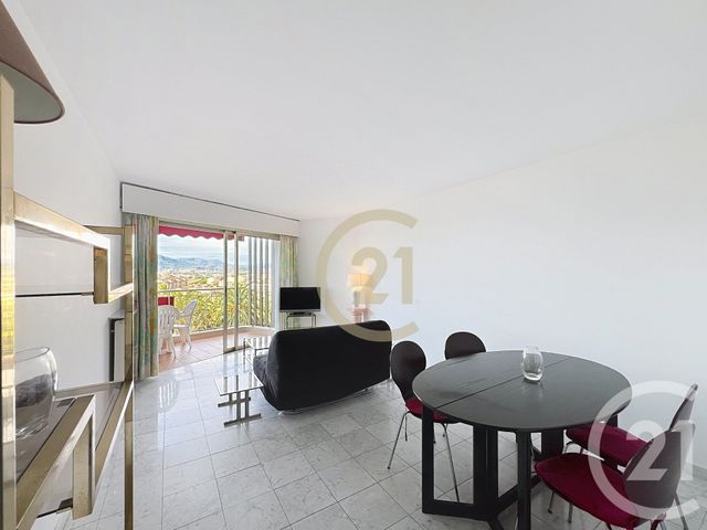 Appartement F2 à louer - 2 pièces - 59.77 m2 - CANNES LA BOCCA - 06 - PROVENCE-ALPES-COTE-D-AZUR - Century 21 Immobilier Conseil