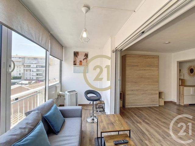 Appartement F1 à louer - 1 pièce - 26.37 m2 - CANNES LA BOCCA - 06 - PROVENCE-ALPES-COTE-D-AZUR - Century 21 Immobilier Conseil
