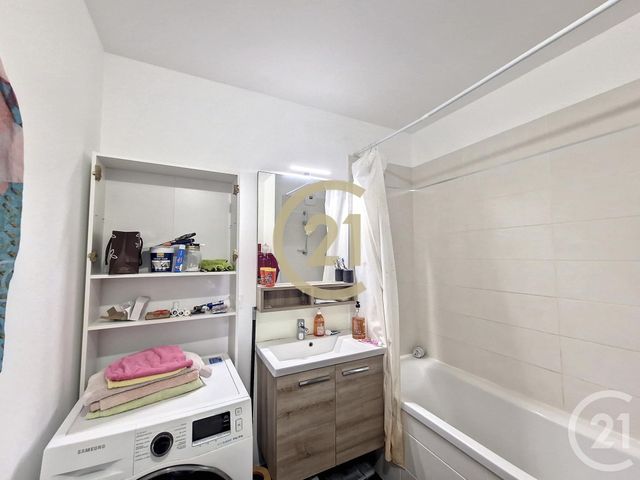 Appartement T3 à louer - 3 pièces - 66.74 m2 - CANNES LA BOCCA - 06 - PROVENCE-ALPES-COTE-D-AZUR - Century 21 Immobilier Conseil