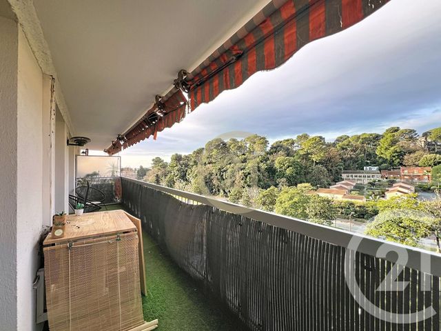 Appartement T2 à louer - 2 pièces - 45.0 m2 - LE CANNET - 06 - PROVENCE-ALPES-COTE-D-AZUR - Century 21 Immobilier Conseil