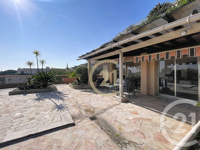 Appartement F4 à vendre - 4 pièces - 118.7 m2 - MANDELIEU LA NAPOULE - 06 - PROVENCE-ALPES-COTE-D-AZUR - Century 21 Immobilier Conseil