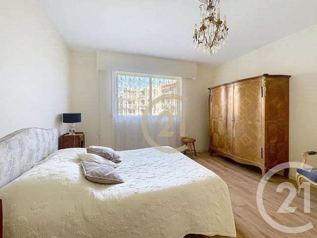 Appartement F4 à vendre - 4 pièces - 120.0 m2 - MANDELIEU LA NAPOULE - 06 - PROVENCE-ALPES-COTE-D-AZUR - Century 21 Immobilier Conseil