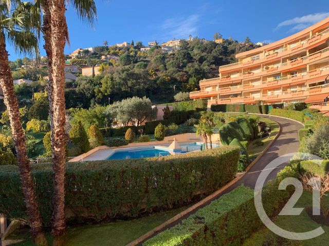 Appartement F4 à vendre - 4 pièces - 120.0 m2 - MANDELIEU LA NAPOULE - 06 - PROVENCE-ALPES-COTE-D-AZUR - Century 21 Immobilier Conseil