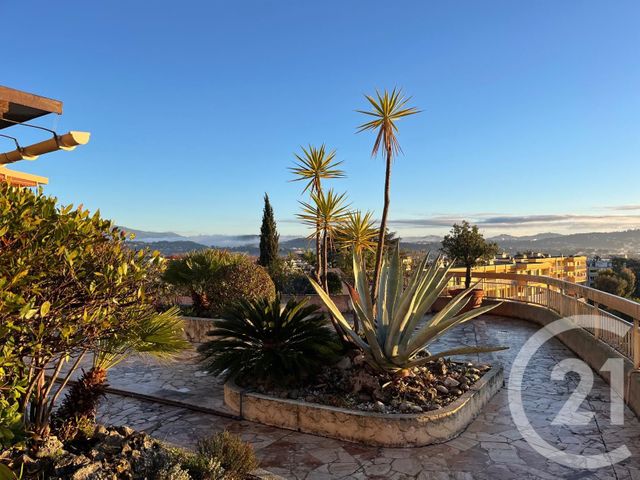 Appartement F4 à vendre - 4 pièces - 118.7 m2 - MANDELIEU LA NAPOULE - 06 - PROVENCE-ALPES-COTE-D-AZUR - Century 21 Immobilier Conseil