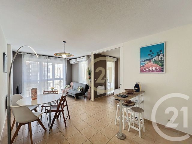 Appartement T2 à louer - 2 pièces - 42.0 m2 - CANNES LA BOCCA - 06 - PROVENCE-ALPES-COTE-D-AZUR - Century 21 Immobilier Conseil