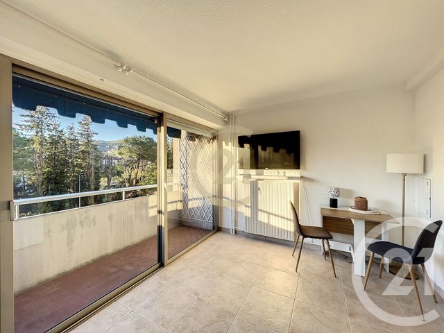 Appartement Studio à louer MANDELIEU LA NAPOULE