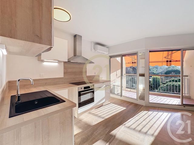 Appartement F2 à louer - 2 pièces - 38.0 m2 - MANDELIEU LA NAPOULE - 06 - PROVENCE-ALPES-COTE-D-AZUR - Century 21 Immobilier Conseil