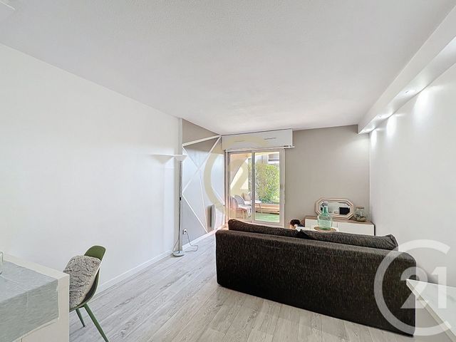 Appartement Studio à louer - 1 pièce - 25.88 m2 - VALLAURIS - 06 - PROVENCE-ALPES-COTE-D-AZUR - Century 21 Immobilier Conseil