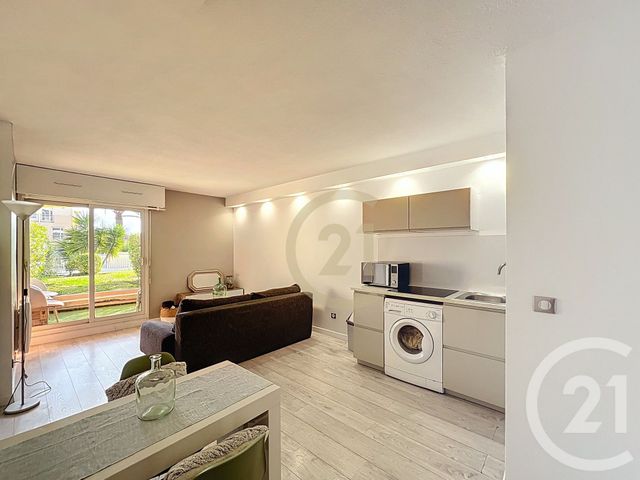 Appartement Studio à louer - 1 pièce - 25.88 m2 - VALLAURIS - 06 - PROVENCE-ALPES-COTE-D-AZUR - Century 21 Immobilier Conseil