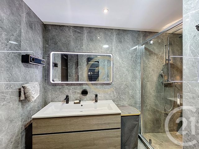 Appartement F4 à louer - 4 pièces - 91.86 m2 - CANNES LA BOCCA - 06 - PROVENCE-ALPES-COTE-D-AZUR - Century 21 Immobilier Conseil
