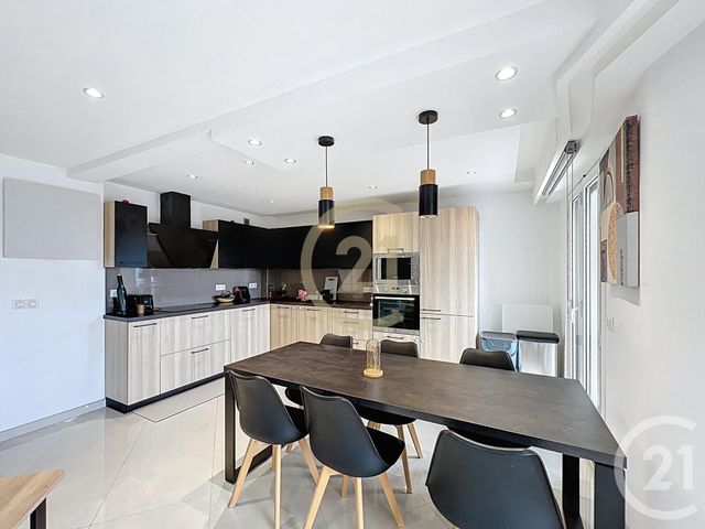 Appartement F4 à louer - 4 pièces - 91.86 m2 - CANNES LA BOCCA - 06 - PROVENCE-ALPES-COTE-D-AZUR - Century 21 Immobilier Conseil