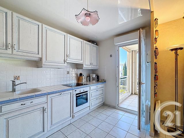 Appartement T3 à vendre - 3 pièces - 64.0 m2 - CANNES LA BOCCA - 06 - PROVENCE-ALPES-COTE-D-AZUR - Century 21 Immobilier Conseil