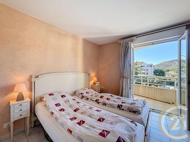 Appartement T3 à vendre - 3 pièces - 64.0 m2 - CANNES LA BOCCA - 06 - PROVENCE-ALPES-COTE-D-AZUR - Century 21 Immobilier Conseil