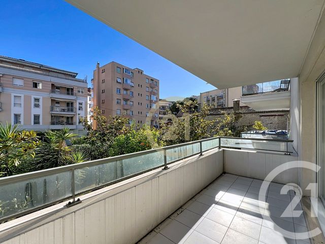Appartement T2 à louer - 2 pièces - 41.34 m2 - CANNES LA BOCCA - 06 - PROVENCE-ALPES-COTE-D-AZUR - Century 21 Immobilier Conseil