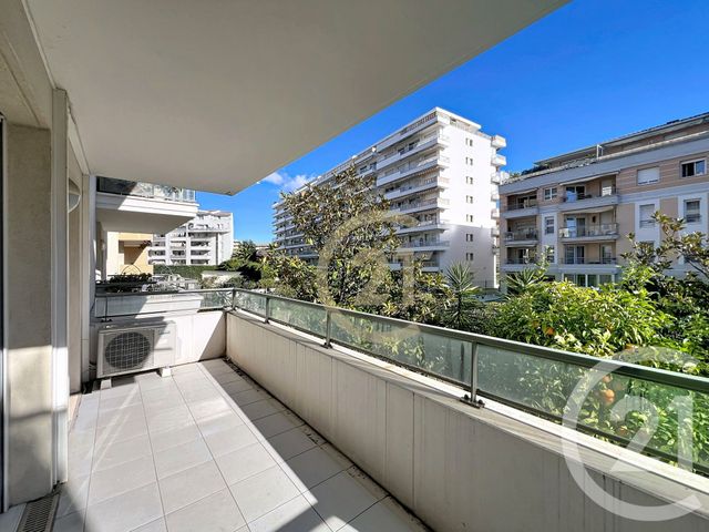 Appartement T2 à louer - 2 pièces - 41.34 m2 - CANNES LA BOCCA - 06 - PROVENCE-ALPES-COTE-D-AZUR - Century 21 Immobilier Conseil
