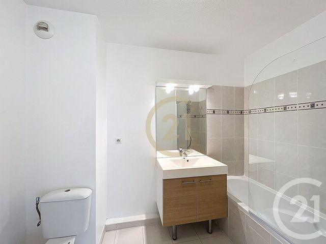 Appartement T2 à louer - 2 pièces - 41.34 m2 - CANNES LA BOCCA - 06 - PROVENCE-ALPES-COTE-D-AZUR - Century 21 Immobilier Conseil