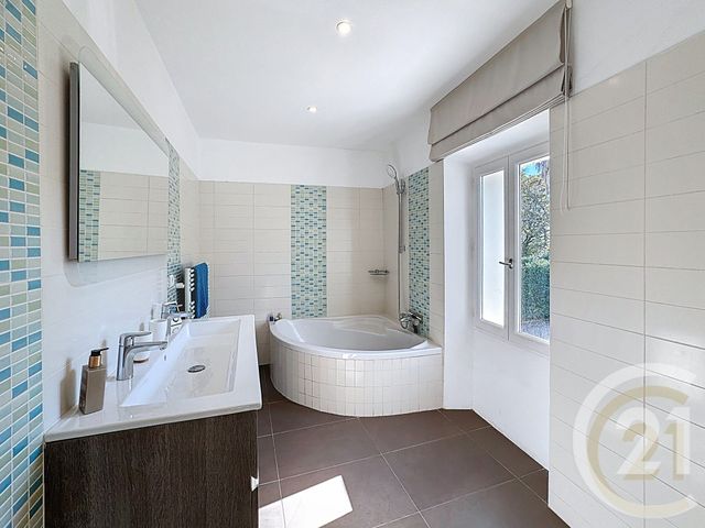 maison à vendre - 7 pièces - 229.49 m2 - MOUGINS - 06 - PROVENCE-ALPES-COTE-D-AZUR - Century 21 Immobilier Conseil