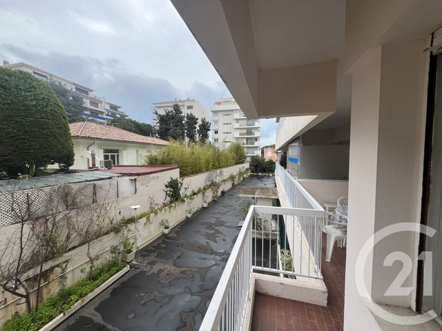 Appartement Studio à louer - 1 pièce - 28.78 m2 - CANNES - 06 - PROVENCE-ALPES-COTE-D-AZUR - Century 21 Immobilier Conseil